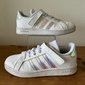 Adidas Kids Iridescent Stripes White Velcro Sneakers Sz 2.5